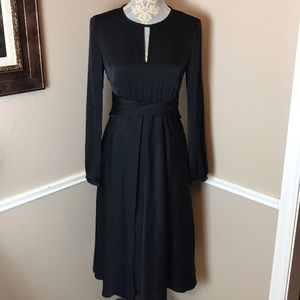Elegant Keyhole chest, Long sleeve 95% silk dress